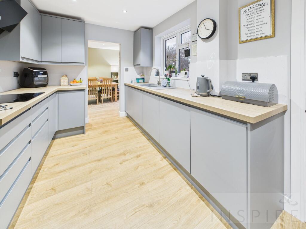 House in Crawley, West Sussex - View 4