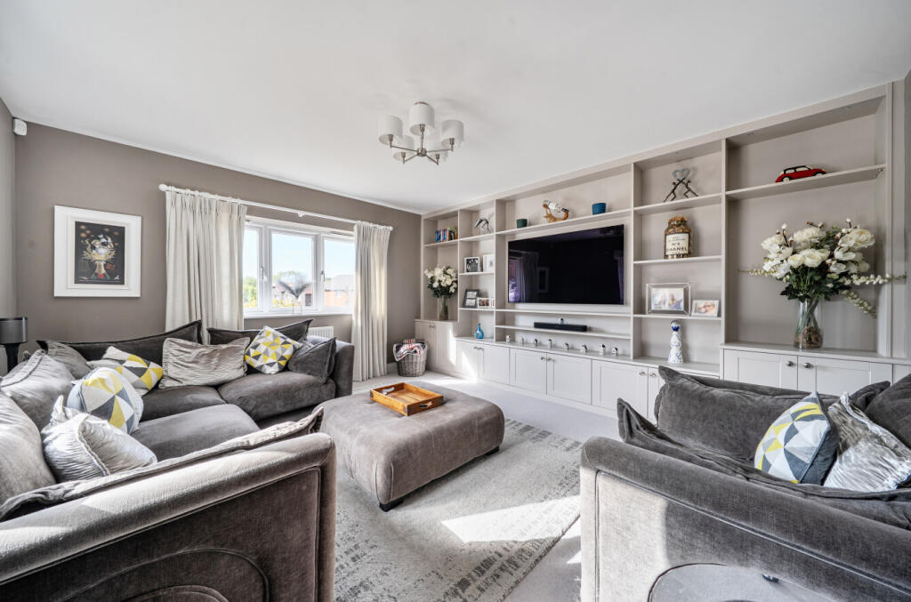 House in Hart, Crondall - View 4