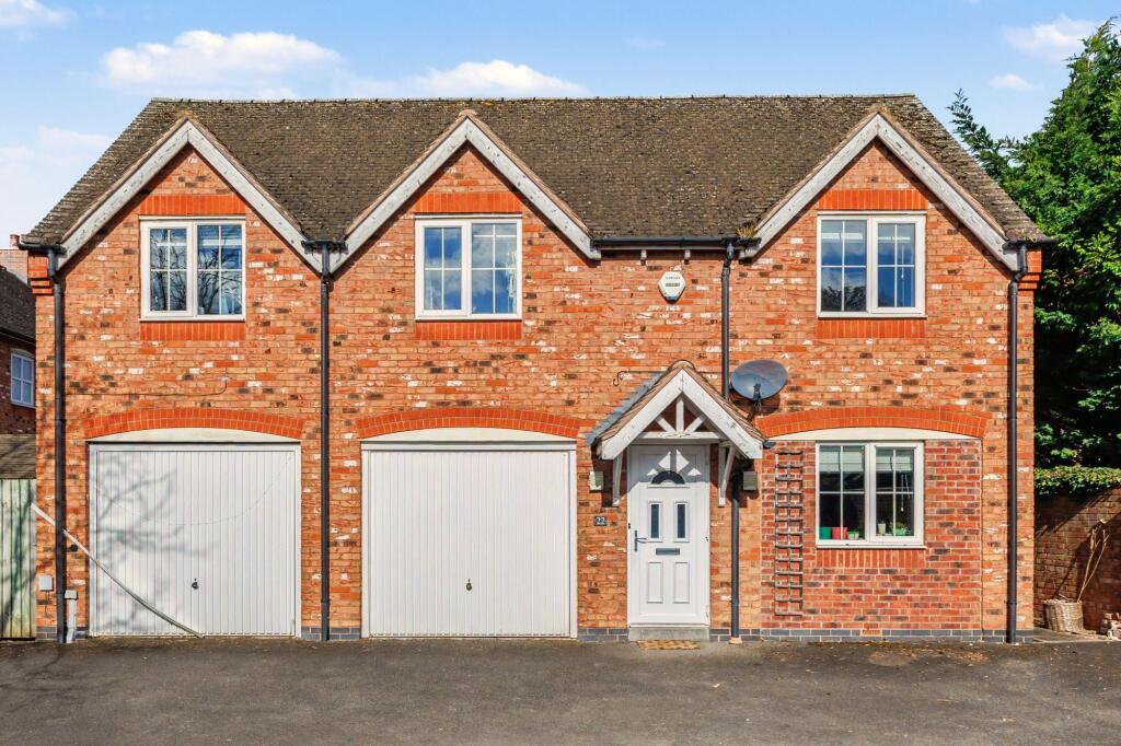 Main image of property: Lowes Lane, Wellesbourne, CV35