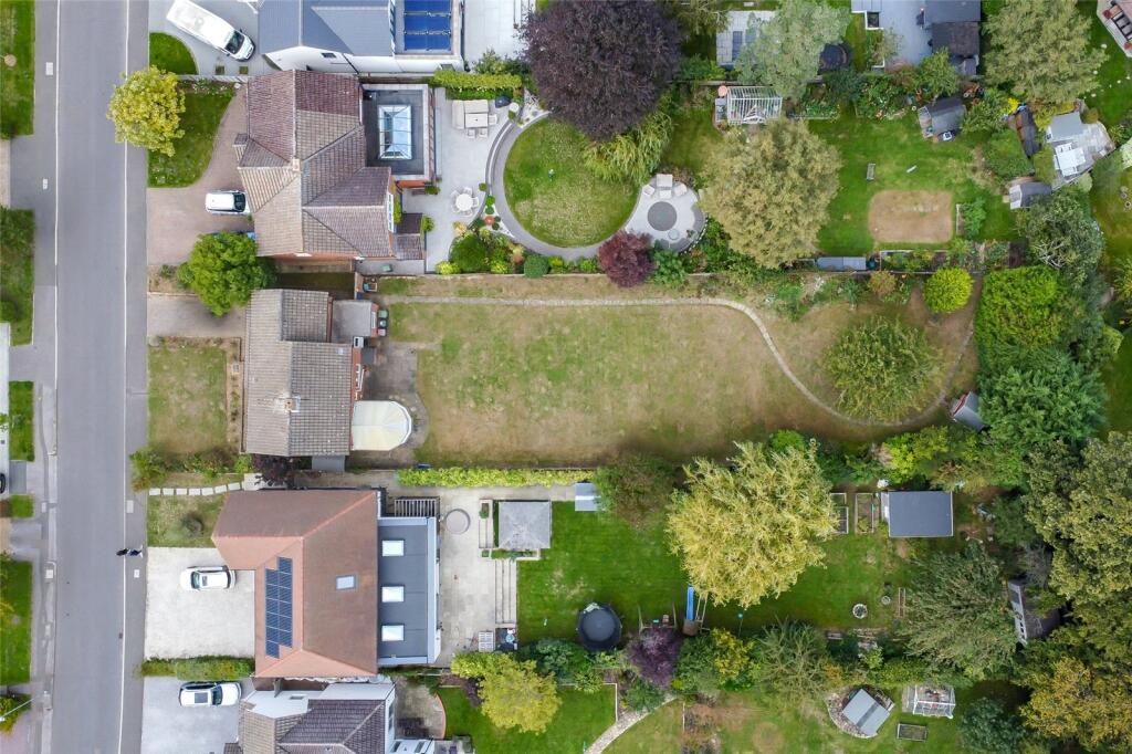 Additional image 17 of Tuffnells Way, Harpenden, Hertfordshire, AL5