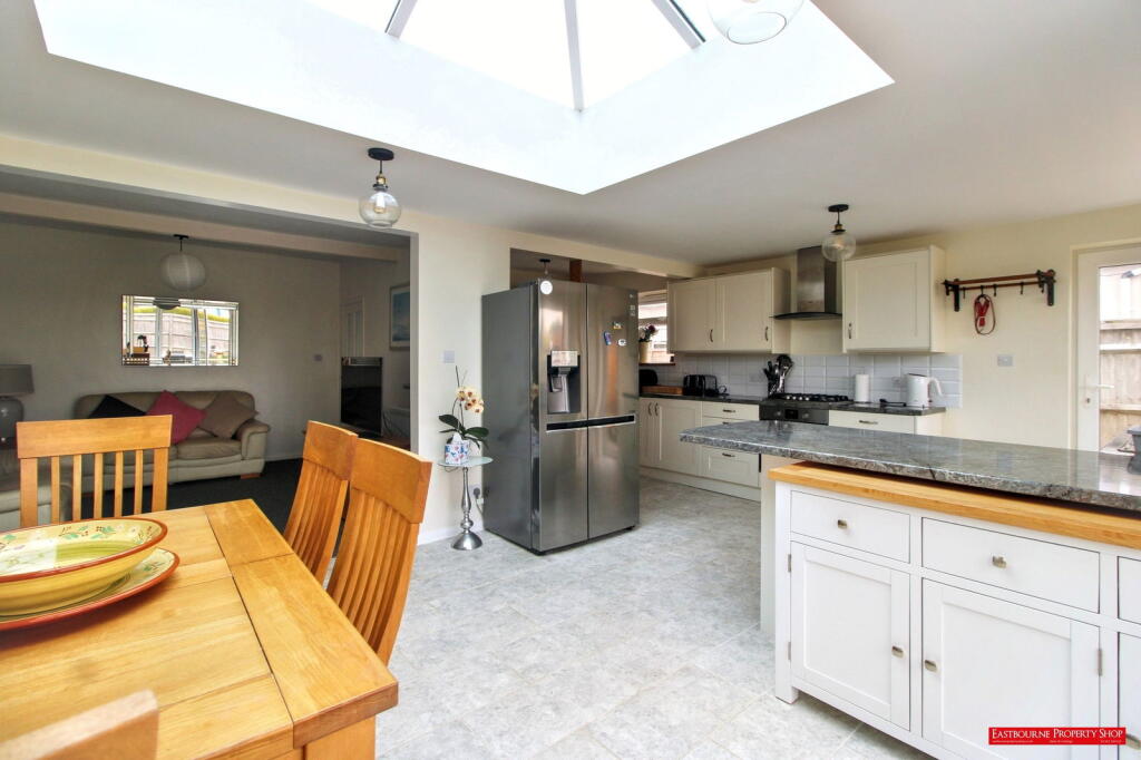 Harold Close, Pevensey Bay, Pevensey, BN24 6SL photo 2