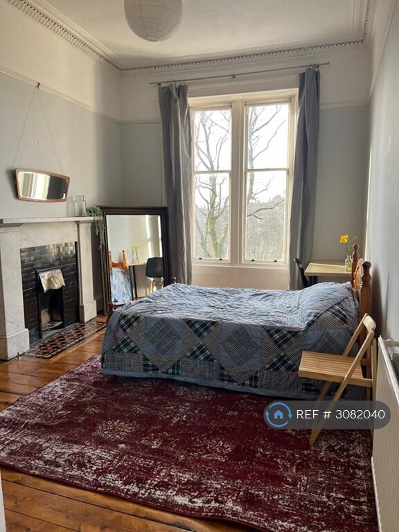 Apartment in Glasgow - View 5