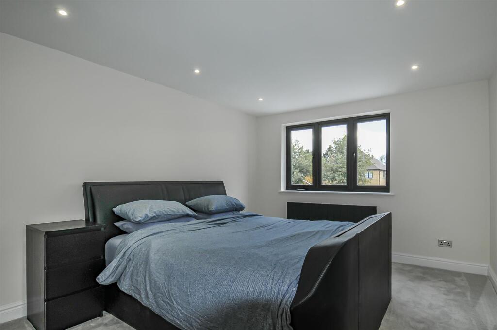 Additional image 19 of Mount Pleasant Lane, Bricket Wood, St. Albans