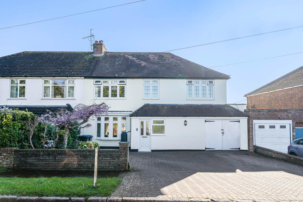 Main image of property: Old Watling Street, Flamstead, St. Albans, AL3
