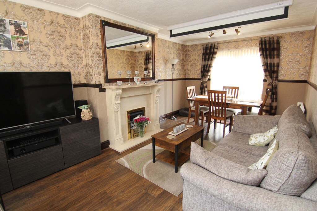 Peakdale Road Droylsden, M43 6JZ photo 4