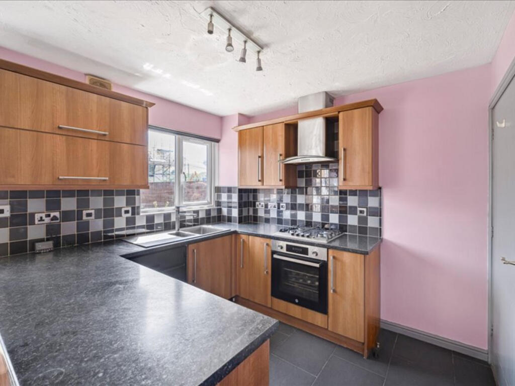House in Abertridwr, Aber Valley - View 6