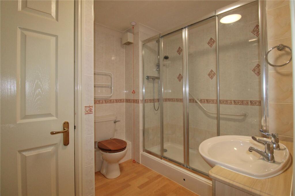 Apartment in Bath, Trowbridge - More