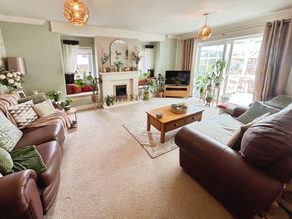 Ryecroft Lane, Belmont photo 5