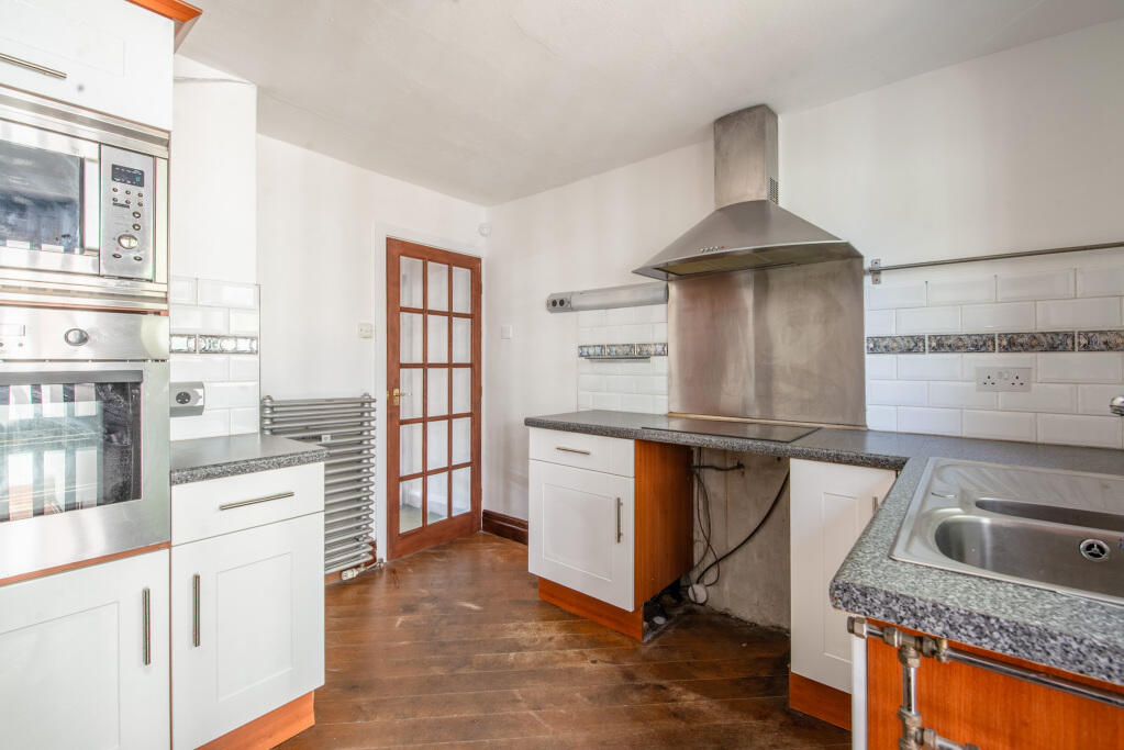 Ashfield Cottages, Bingley, West Yorkshire, BD16 - More