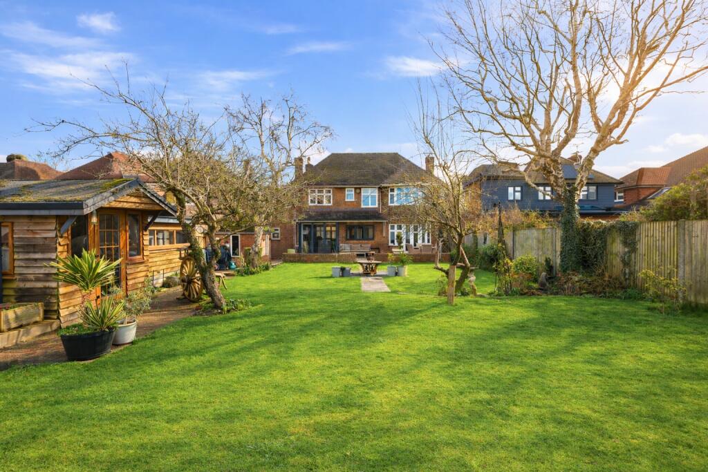 Bullpond Lane, Dunstable, Bedfordshire, LU6 photo 4