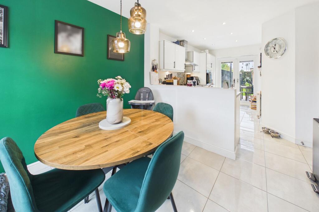 House in Warrington, Edgewater Park, Latchford - More