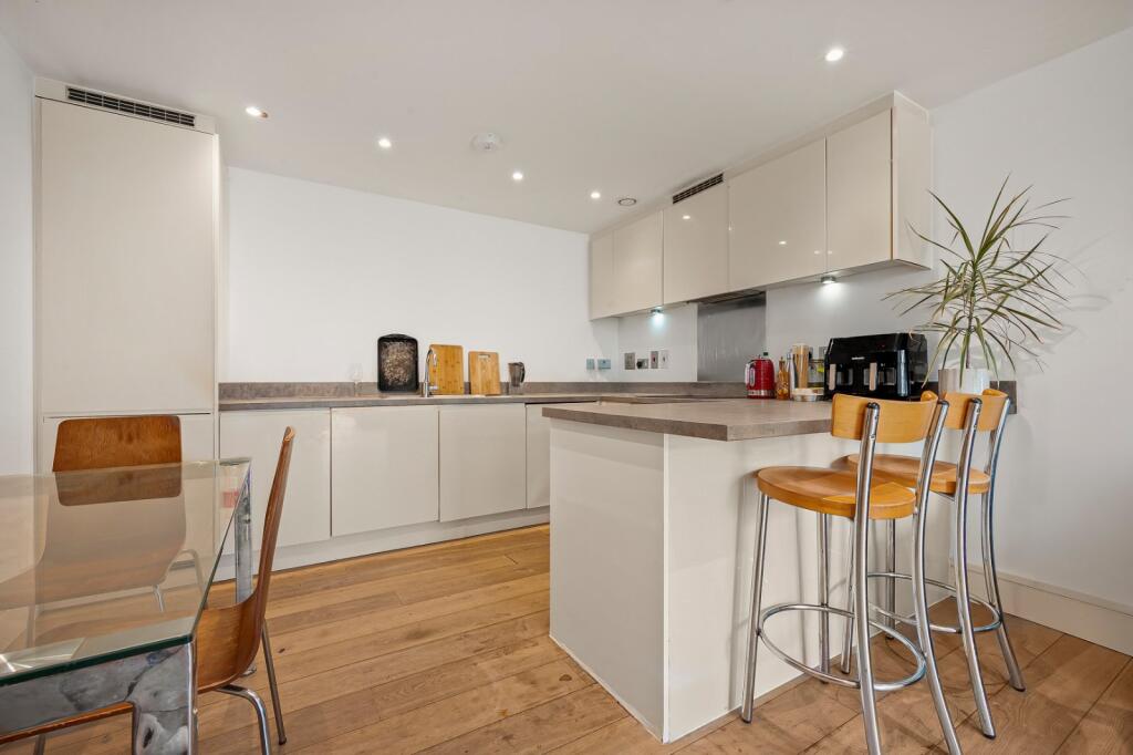 Apartment in London - View 4