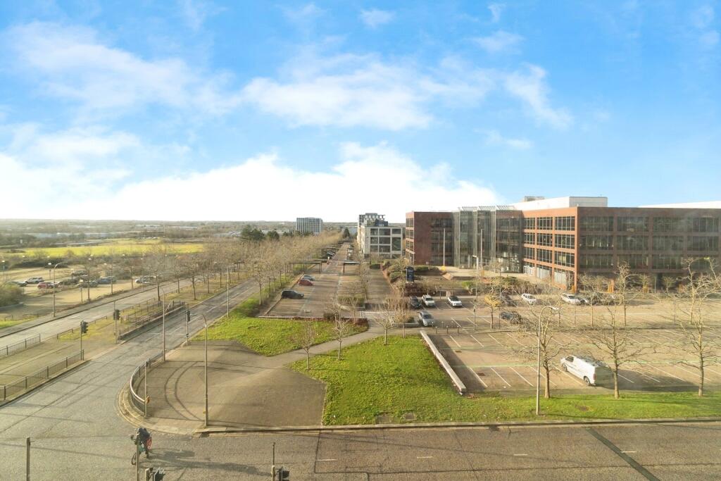 Main image of property: Witan Gate, Milton Keynes, Buckinghamshire, MK9