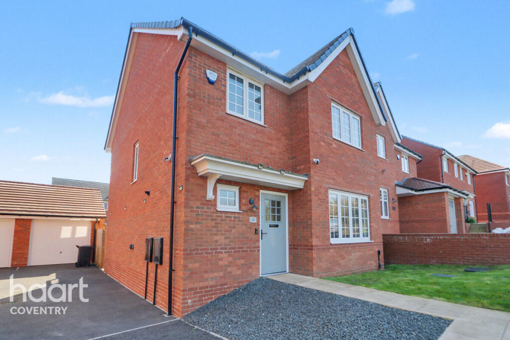 4-bed detached on Broadbent Close, Coventry, £400,000