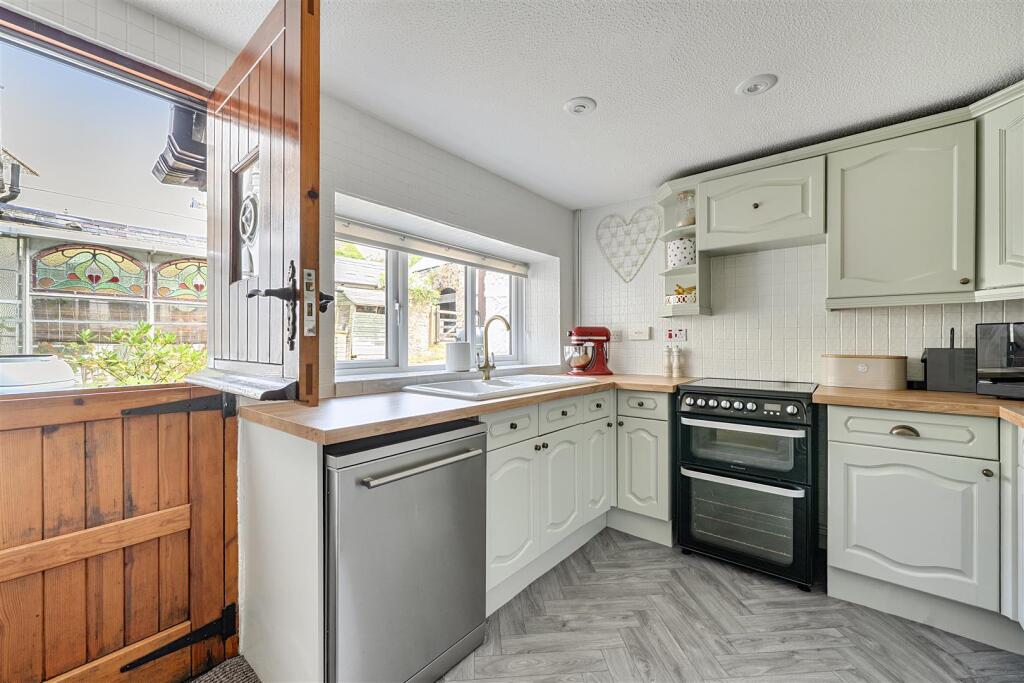 House in Taunton, Winsham - View 5
