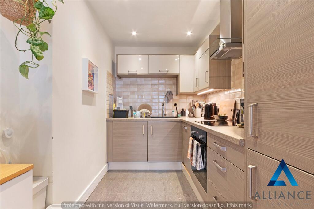 Apartment in London - View 3