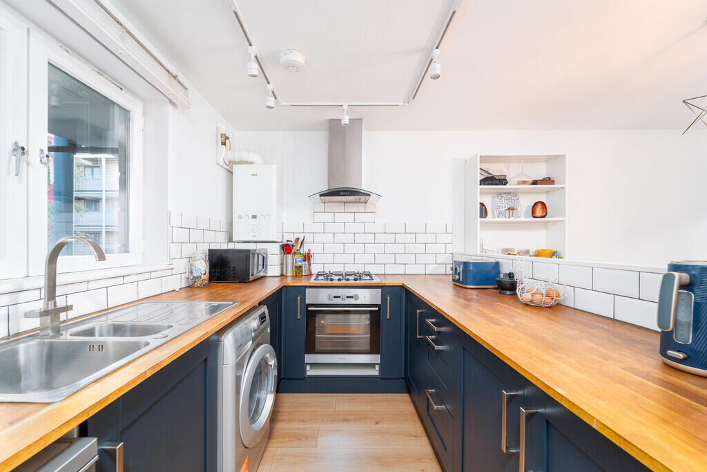 Apartment in London - View 4