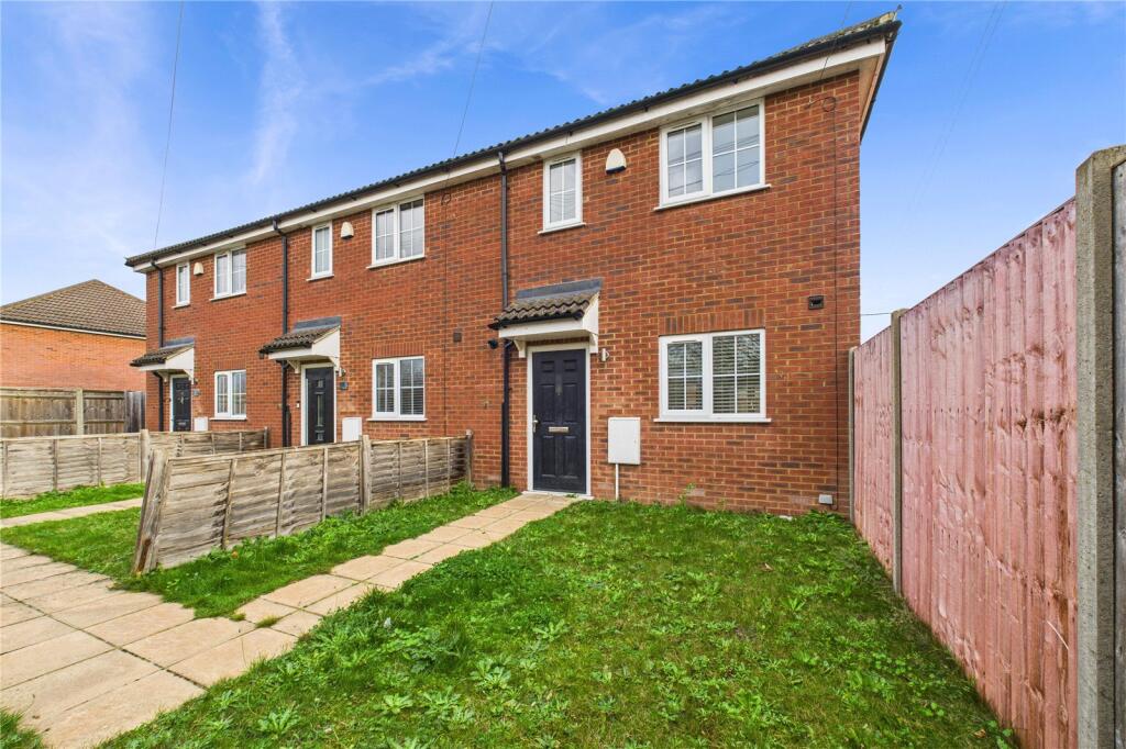 Main image of property: Macs Close, Padworth, Reading, Berkshire, RG7