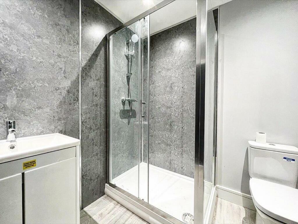Apartment in Barnsley, South Yorkshire - View 4