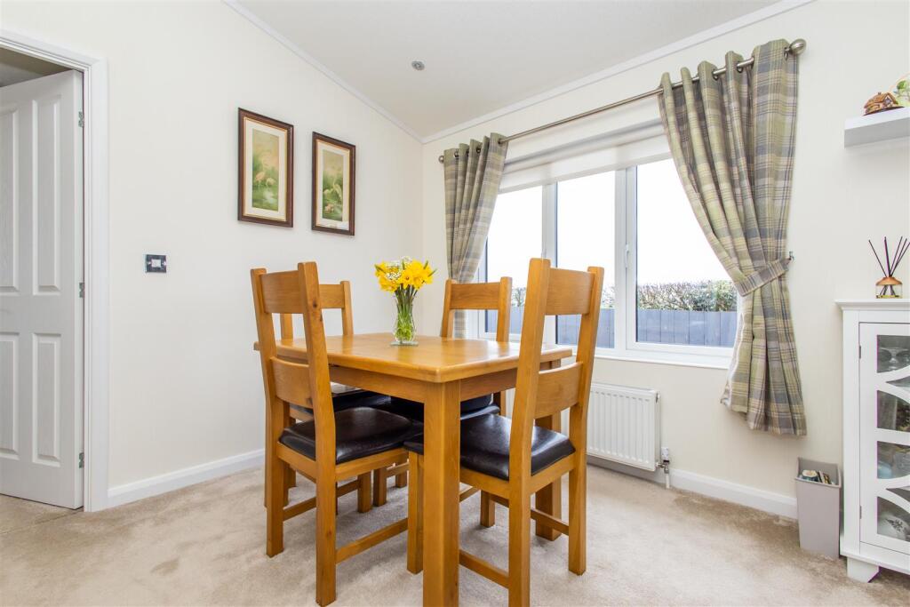 Whitecotes Residential Park, Ryther Road, Ulleskelf, Tadcaster photo 4