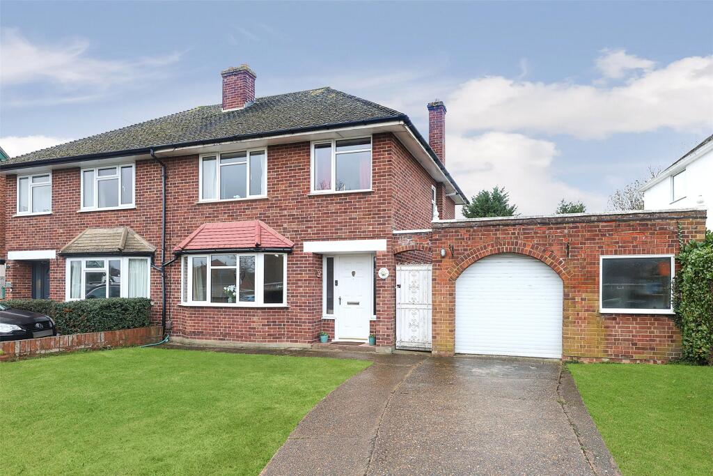 Main image of property: Cobham Road, Fetcham, Leatherhead, Surrey, KT22