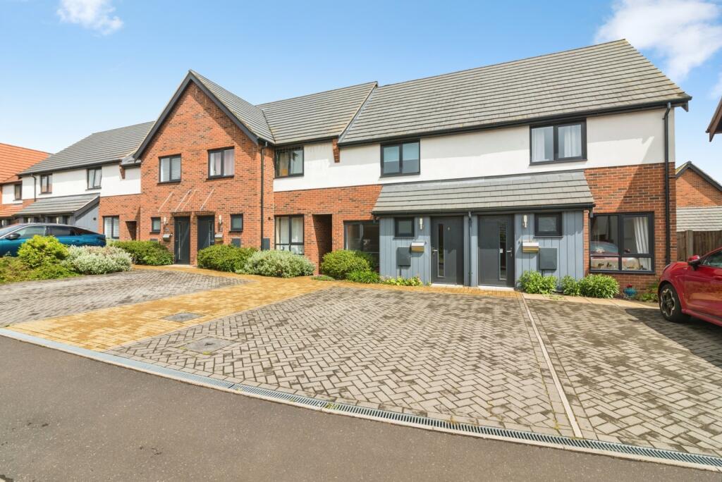 Main image of property: Reedcutters Avenue, Brundall, Norwich, Norfolk, NR13