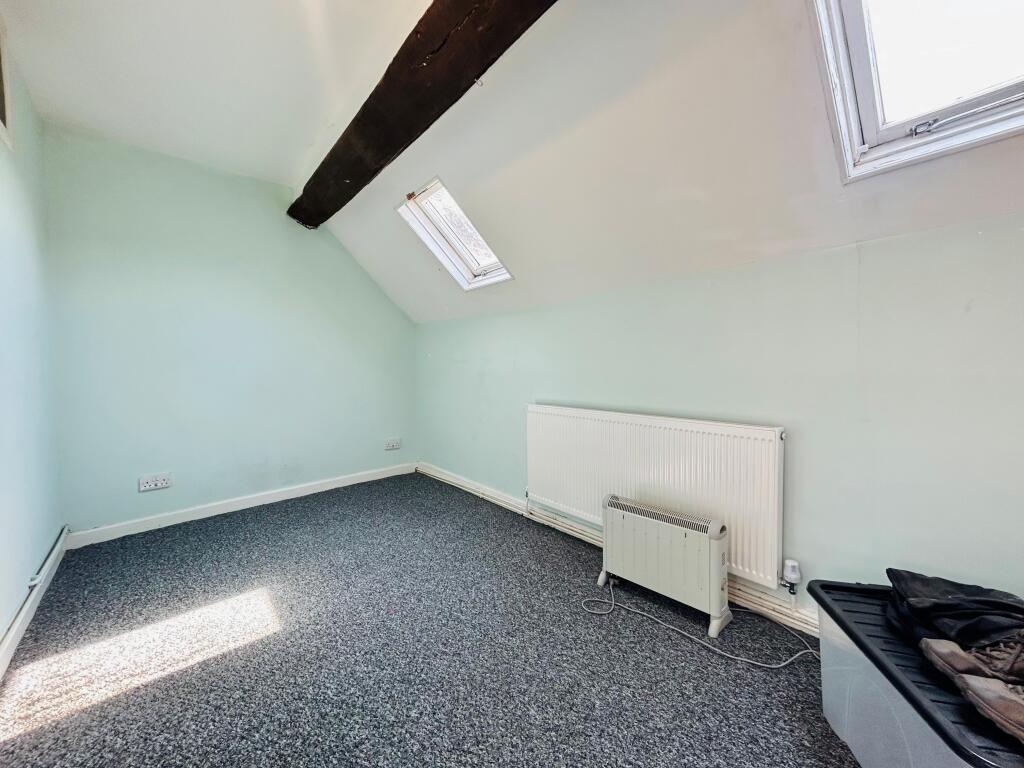 Apartment in Derby - View 4