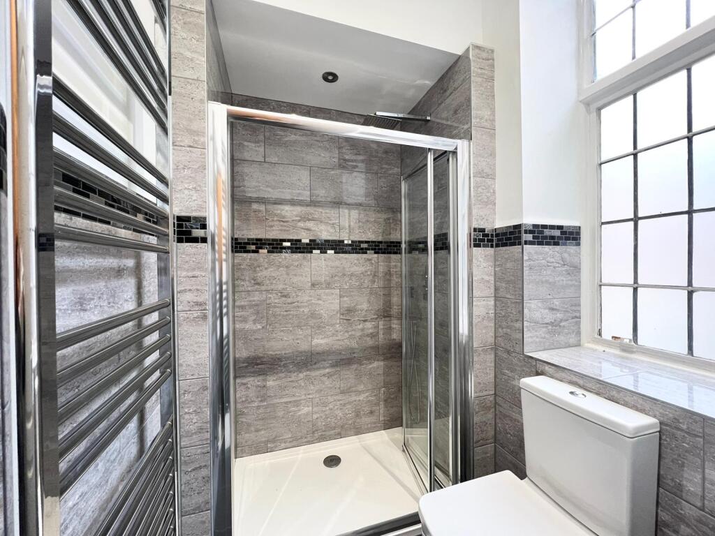 Apartment in Stoke-on-Trent - View 5