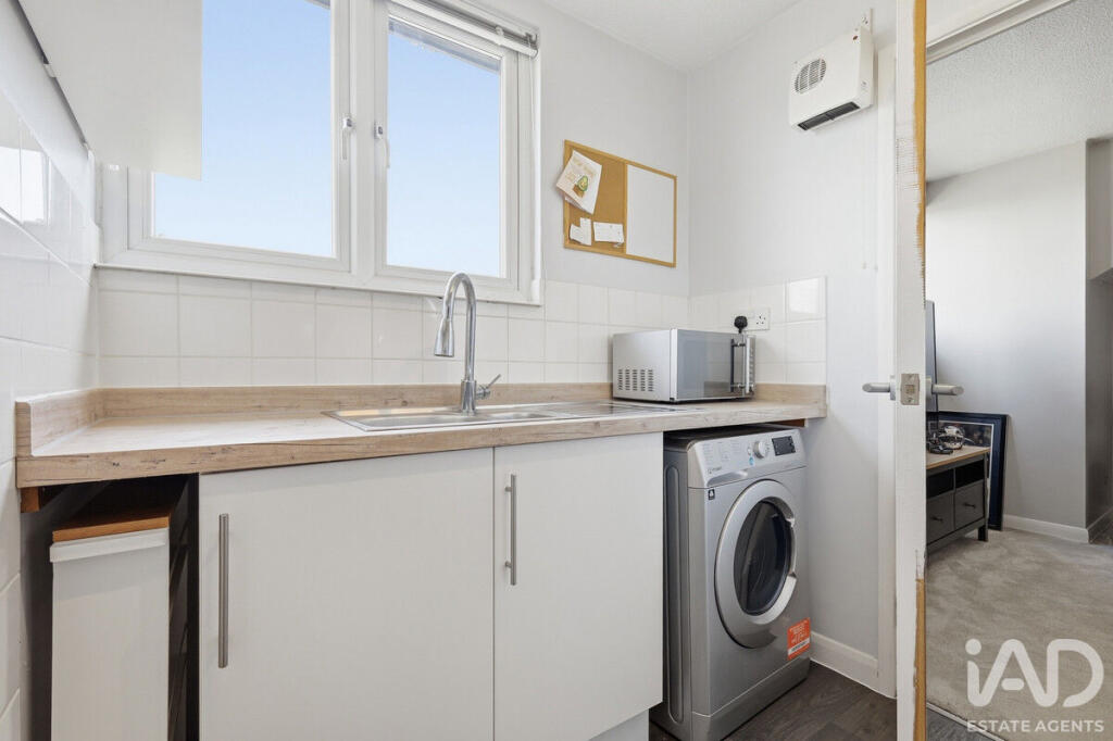 Apartment in Rochford, Hawkwell - View 5