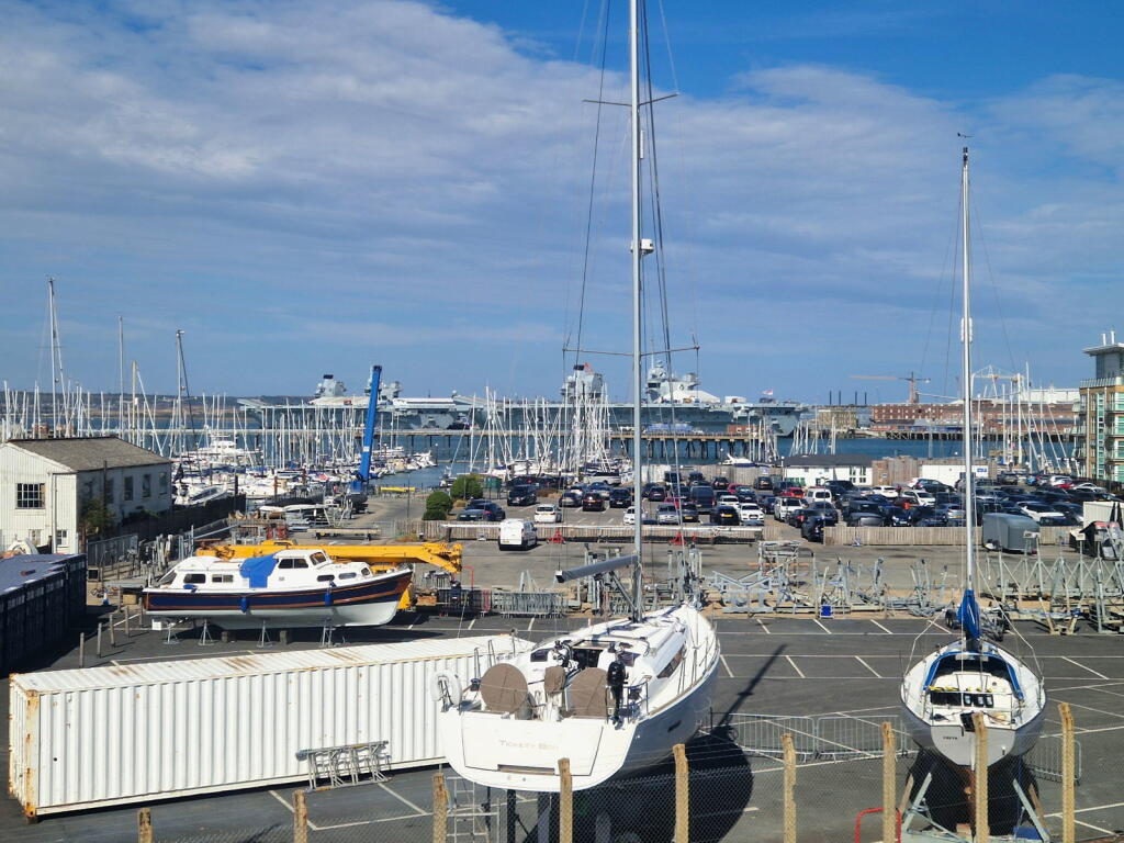 Apartment in Portsmouth - View 4