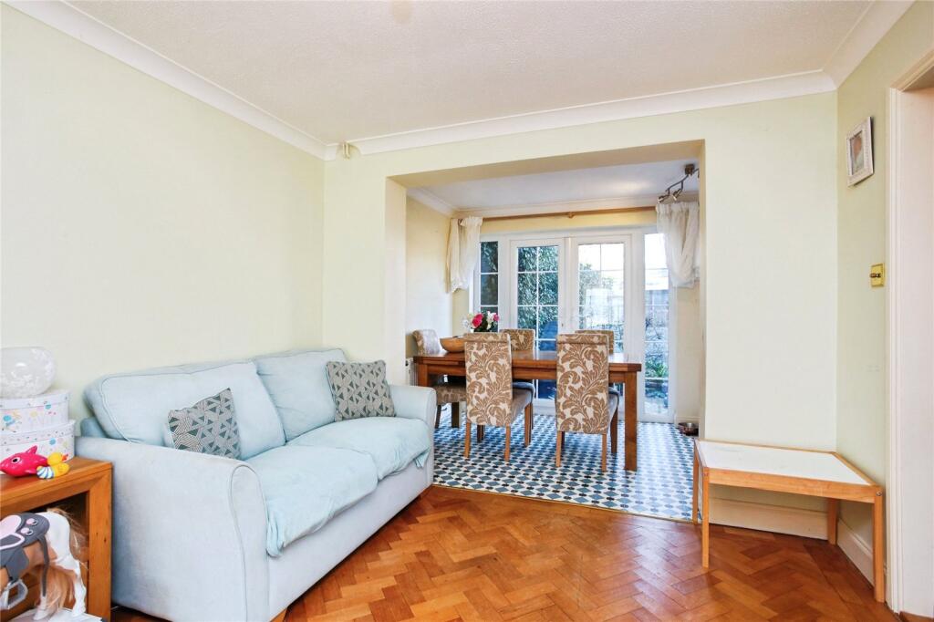 House in Tunbridge Wells, Paddock Wood - View 5