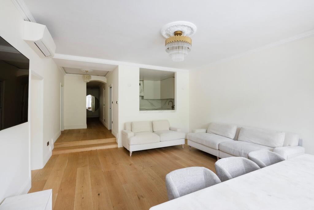Apartment in London, Knightsbridge - More