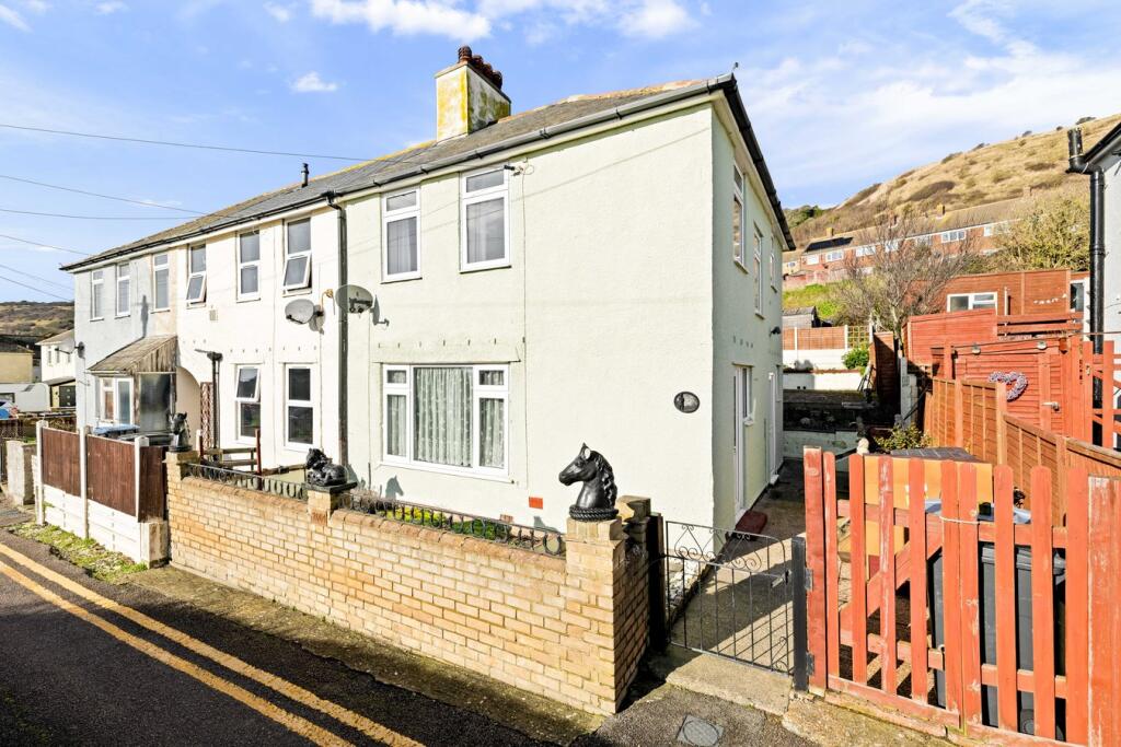 Main image of property: Kings Ropewalk, Dover, CT17