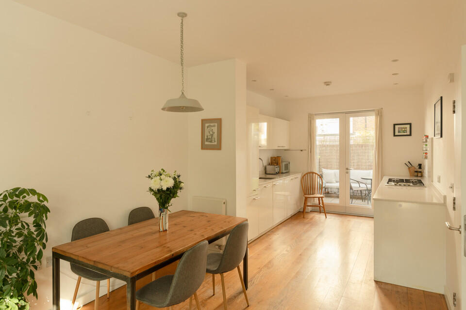 Apartment in London - View 5