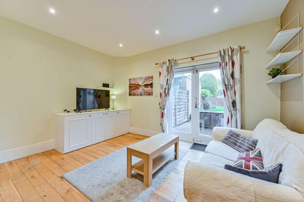 The Chase, SW4, Clapham Common North Side, London, SW4 photo 3