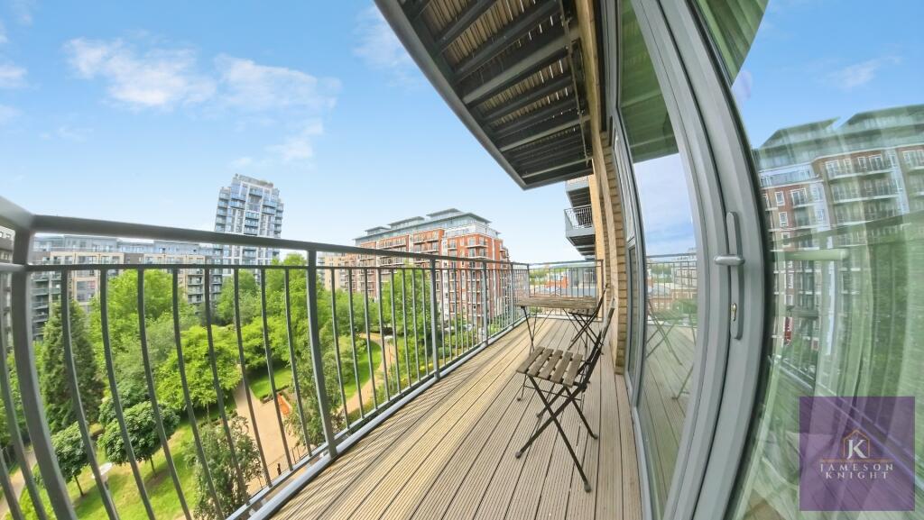 Apartment in London - View 2