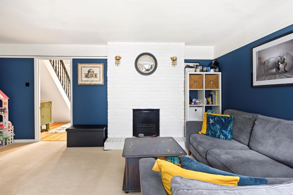 House in Luton, Cheddington - View 4