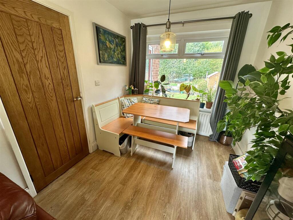 House in Kirklees, Northorpe, Dewsbury Moor - View 5