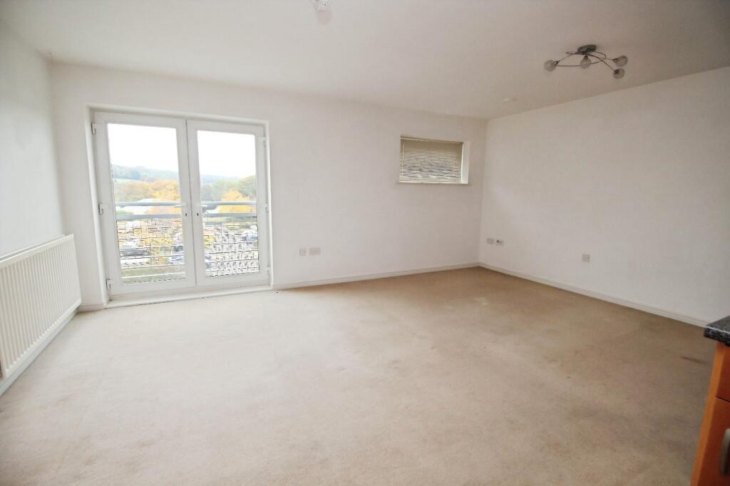 Halifax Road, Huddersfield, West Yorkshire, HD3 photo 3