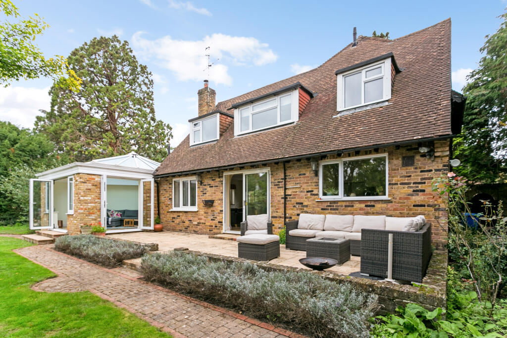 Main image of property: Horton Close, Maidenhead, SL6