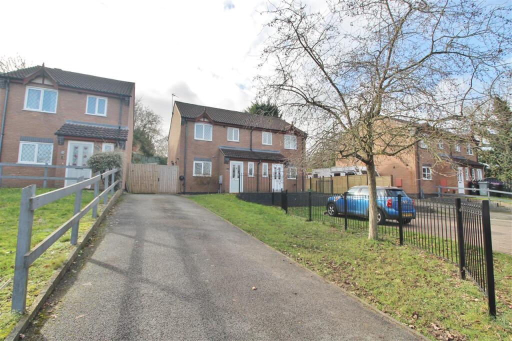 Main image of property: Seacroft Close, Grantham