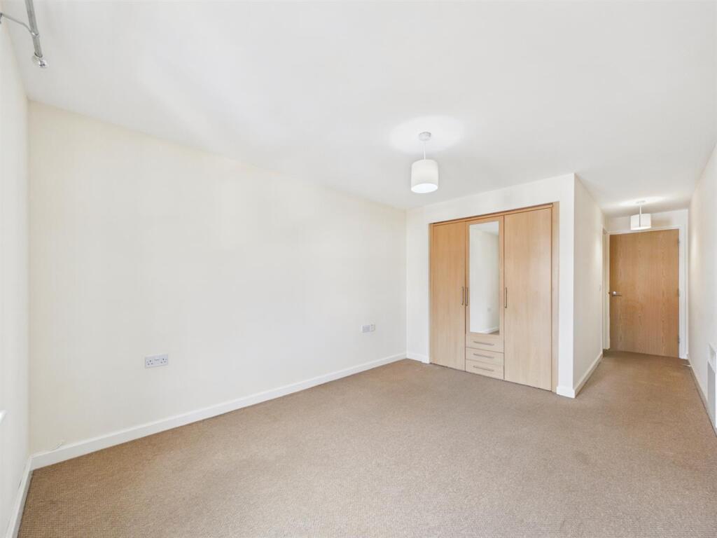 Apartment in North Tyneside, Cullercoats - View 5