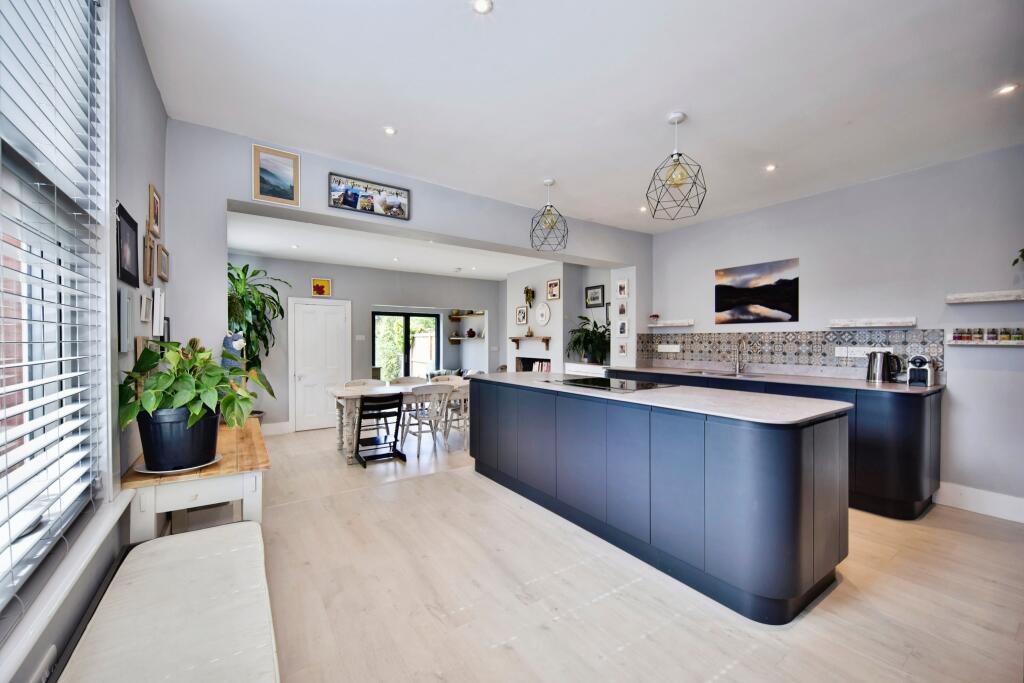 4-bed terraced on Muir Road, Maidstone, ME15, £475,000