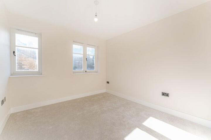 Park Street, Hatfield, AL9 - View 4