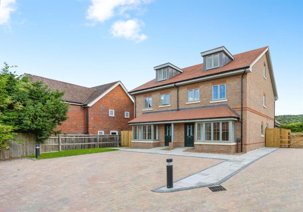 Main image of property: Appletree Grove, Chinnor