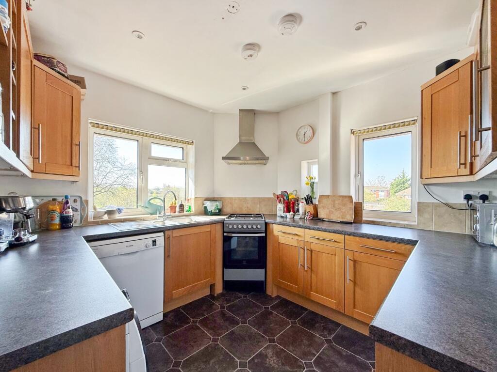 Apartment in Waverley, Farnham - View 5