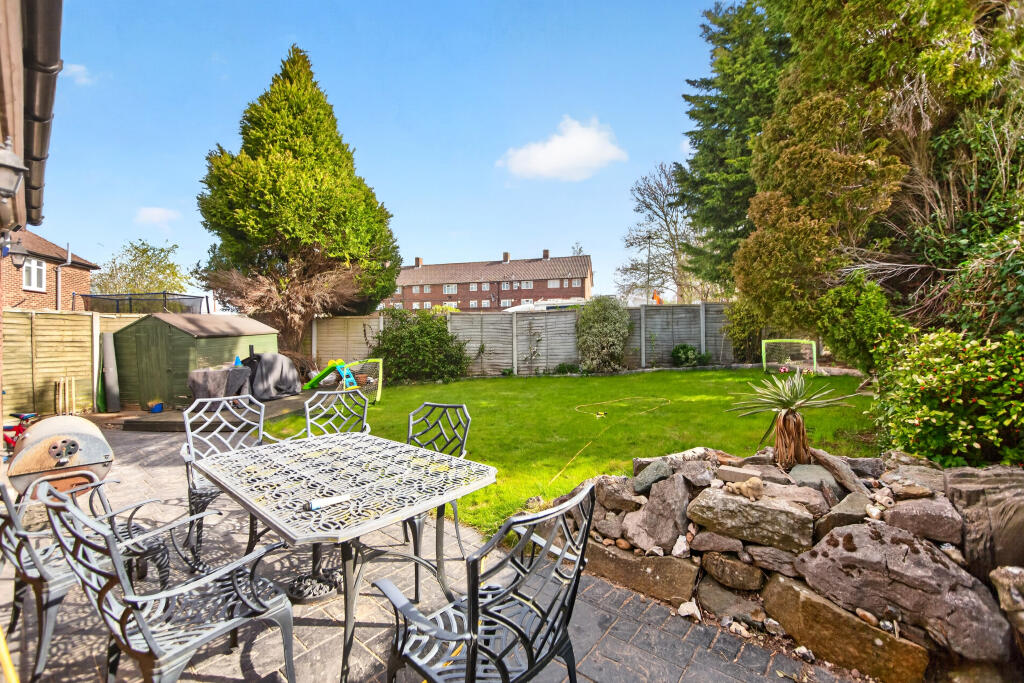 House in London, London Borough of Bromley - View 4