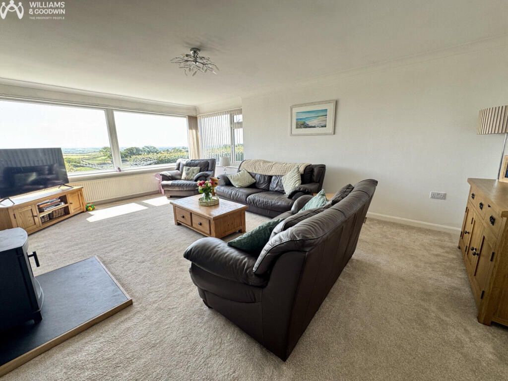 Bryn Estate, Llanfaethlu, Anglesey, LL65 photo 4