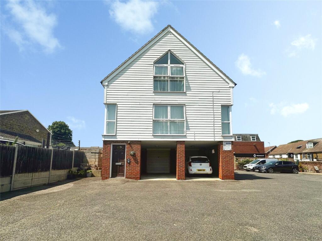 Main image of property: Stratford Lane, Rainham, Gillingham, Kent, ME8