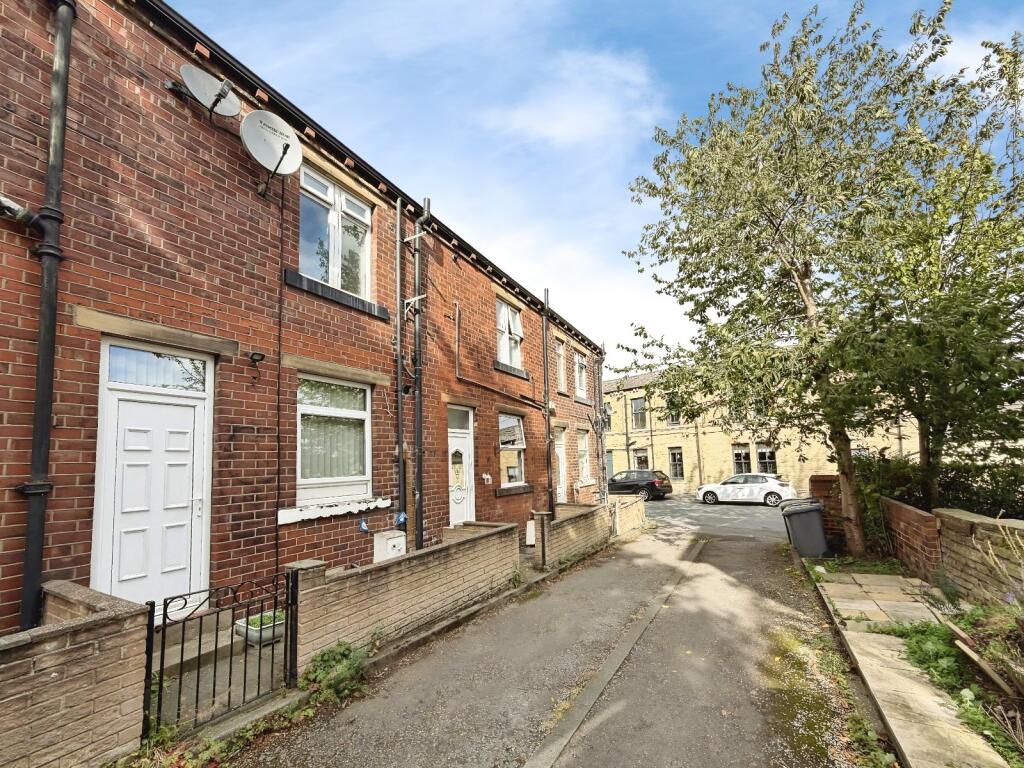 Marsh Street, Cleckheaton, BD19 photo 5